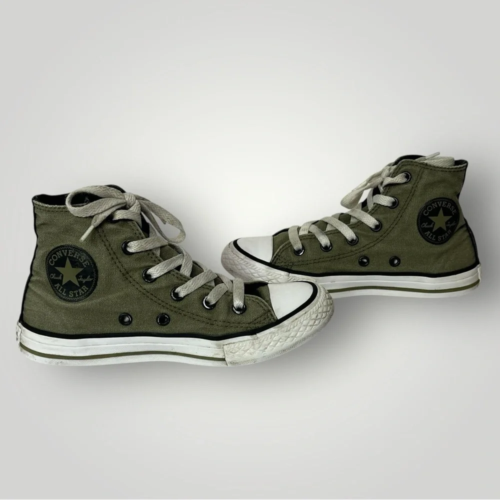 Converse Hi Field‎ Surplus Olive Chuck Taylor Hi Top Sneakers Junior Size 1